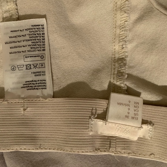 Stretchy cream pants - Picture 6 of 6